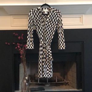 Donna Morgan Black and White Dress - size 4